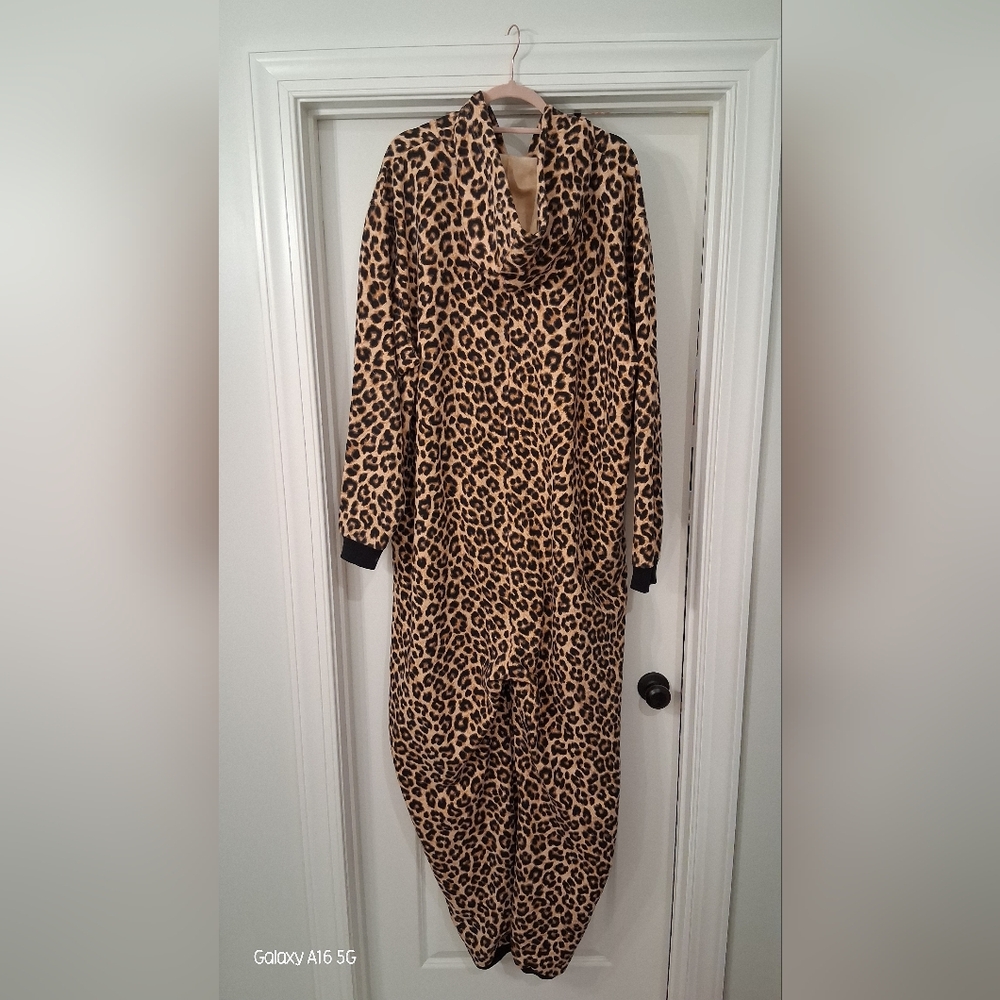 Savage X Fenty Leopard-Print Jumpsuit in Tan and Black - Picture 6 of 8